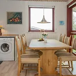5 Person In Hejls-by Traum Hejls