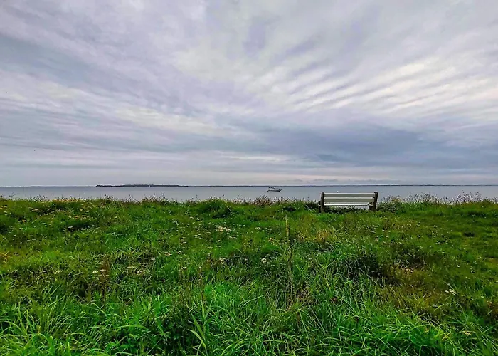 5 Person In Hejls-by Traum